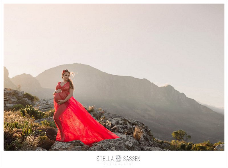 Maternity shoot on the top of a mountain in nature